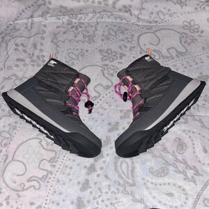 Sorel Whitney Waterproof Gray Pink Boots Sz 7